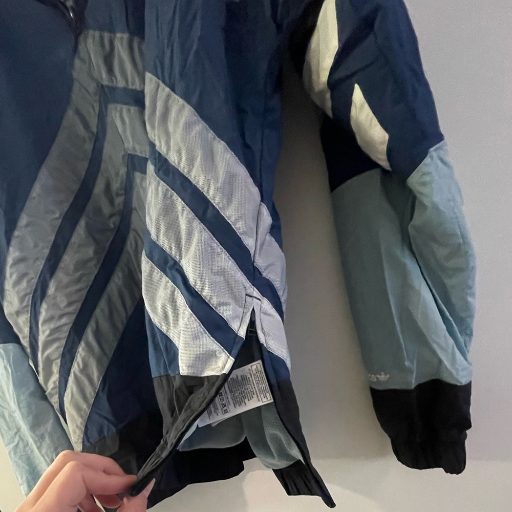 Adidas Jacket Lightweight - image 6